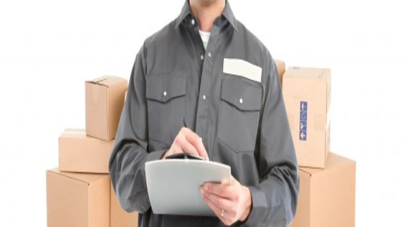 Four Benefits of Hiring Licensed Movers Near Phoenix