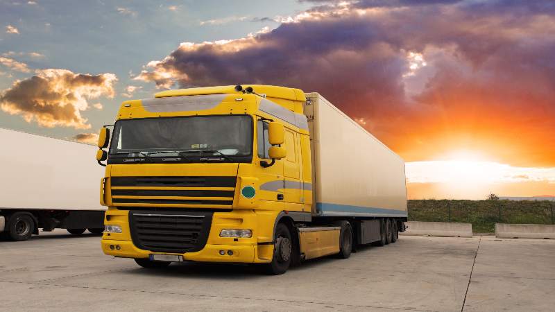 Optimizing Your Logistics: Understanding When to Utilize PTL Transportation