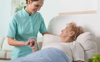 What to Expect from Professional Caregiver Assistance for Seniors